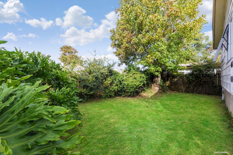 14 Lorraine Avenue, Mount Albert, Auckland - Carousel 2