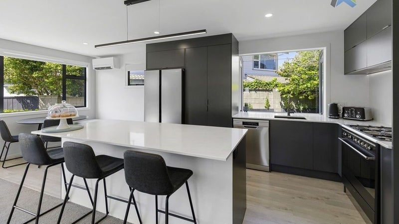 139 Epuni Street, Epuni, Lower Hutt - Carousel 1