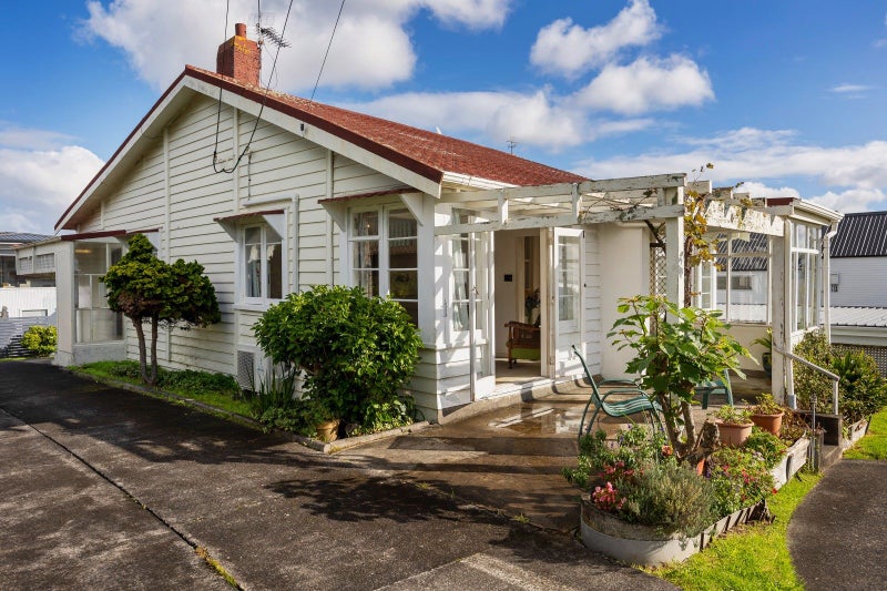 23 Paunui Street, St Heliers, Auckland - Carousel 1