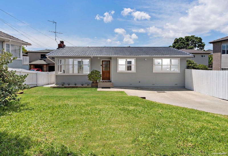13 Littlejohn Street, Hillsborough, Auckland - Carousel 1