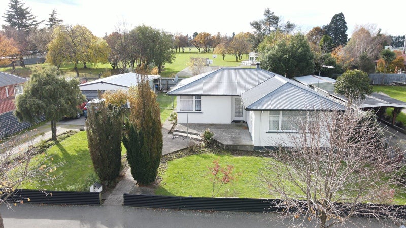 21 King Street, Netherby, Ashburton - Carousel 1