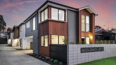 1/114 Saddleback Rise, Murrays Bay, Auckland - Carousel 1