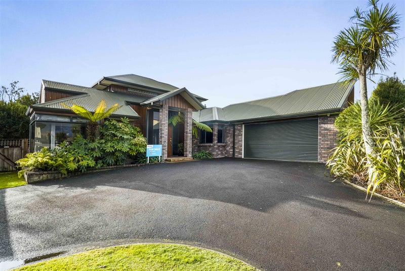 3 Cadman Court, Rototuna, Hamilton - Carousel 1