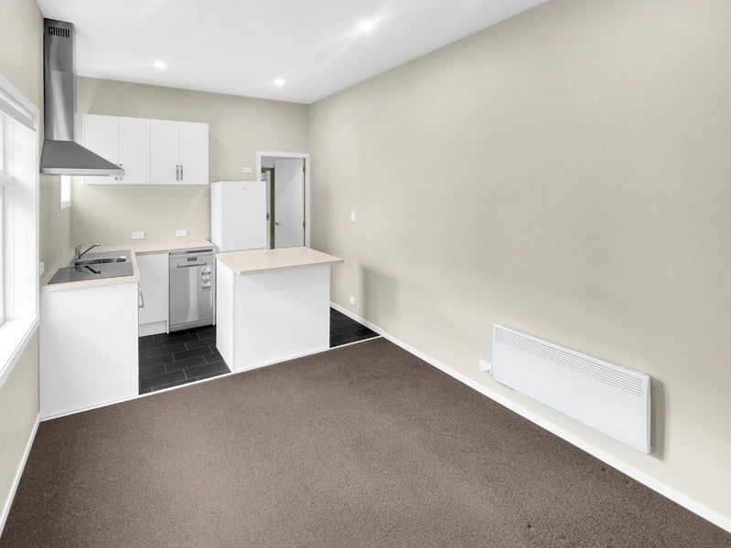 18 Ruahine Street, Hataitai, Wellington - Carousel 2