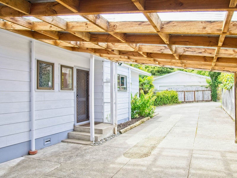 10 Dillon Bell Road, Whataupoko, Gisborne - Carousel 27