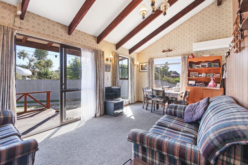 24 Burnridge Place, Belfast, Christchurch - Carousel 2