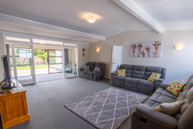 111 Taita Drive, Avalon, Lower Hutt - Carousel 2