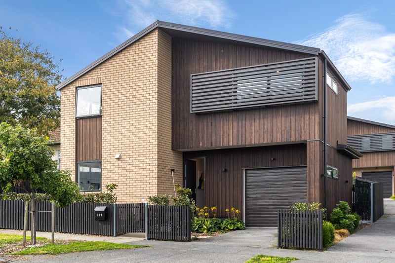16A Range View Road, Mount Albert, Auckland - Carousel 2