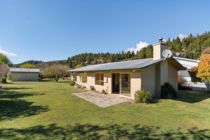 15 Hopkins Street, Cromwell - Carousel 1