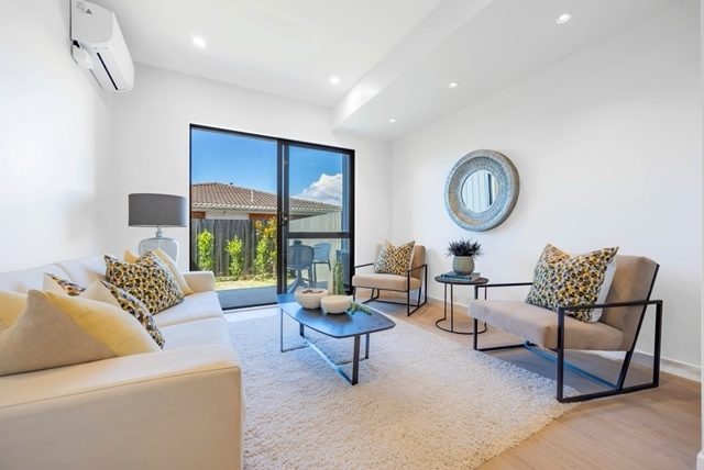 8/6 Harrison Avenue, Belmont, Auckland - Carousel 1