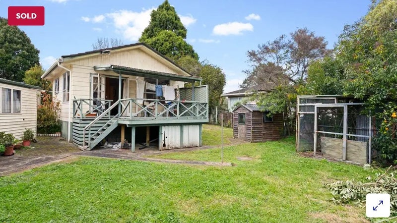 69 Riverpark Crescent, Henderson, Auckland - Carousel 1