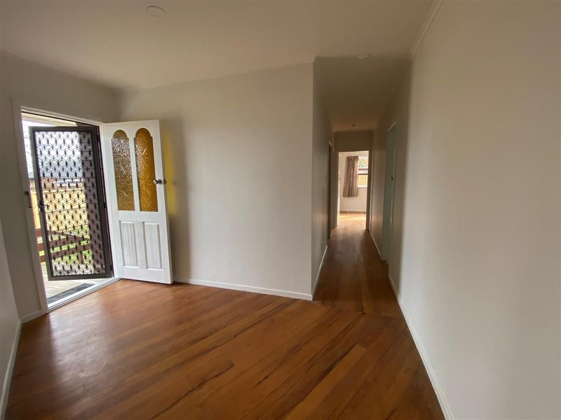 163 Edgewater Drive, Pakuranga, Auckland - Carousel 2