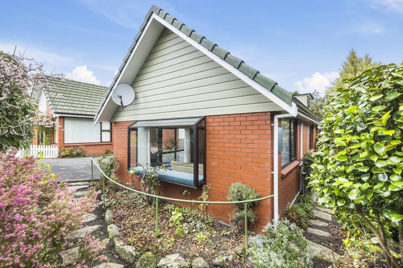 7 Mcmillan Street, Maori Hill, Dunedin - Carousel 1