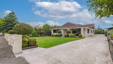 18 Brightwater Terrace, Terrace End, Palmerston North - Carousel 1