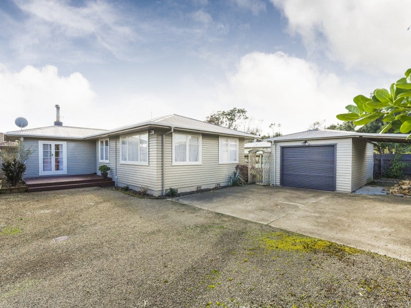 219 Botanical Road, Takaro, Palmerston North - Carousel 1