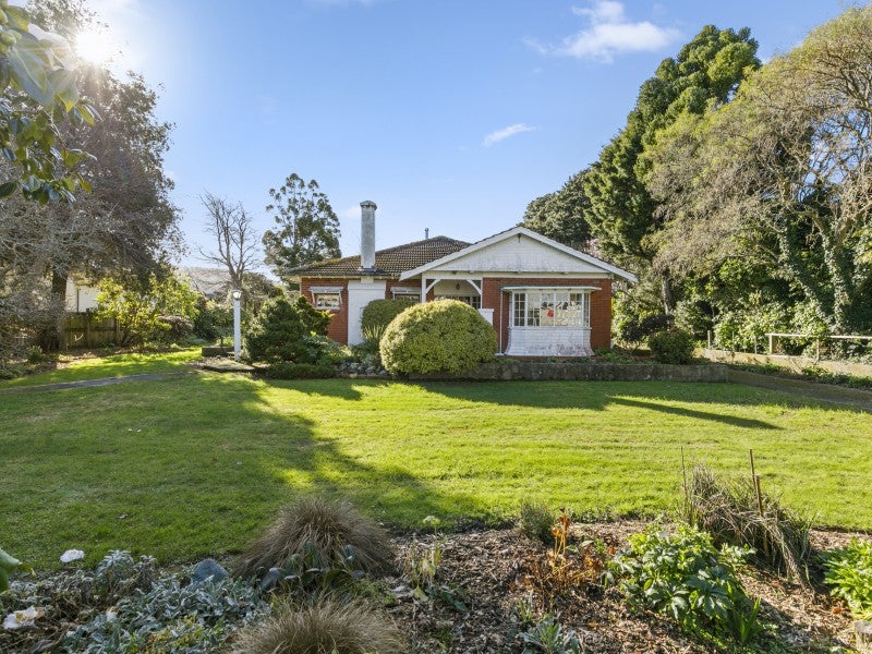 127 Waterloo Road, Hutt Central, Lower Hutt - Carousel 1