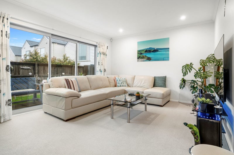 1 Peihana Road, Hobsonville, Auckland - Carousel 2