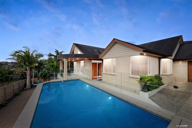 88C Picasso Drive, West Harbour, Auckland - Carousel 1