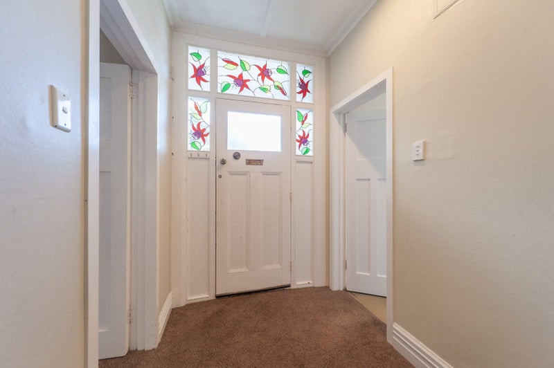 80 Kelburn Parade, Kelburn, Wellington - Carousel 2