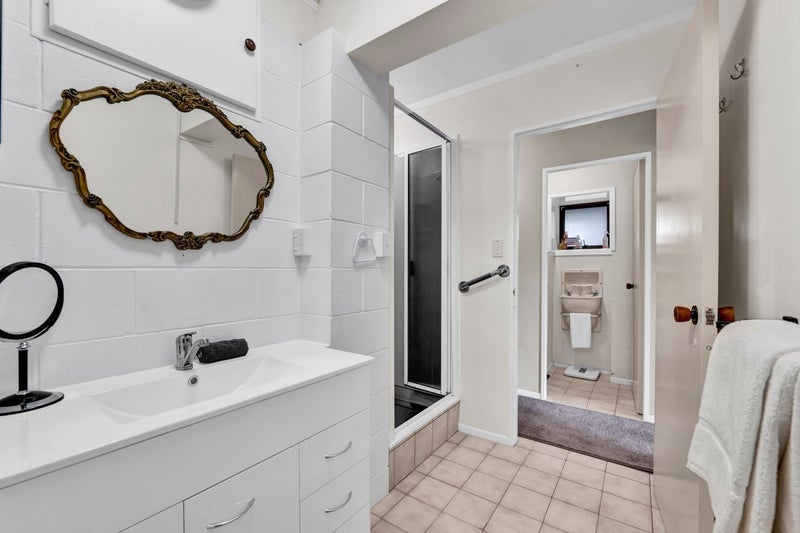 5 Ruskin Place, Westown, New Plymouth - Carousel 19