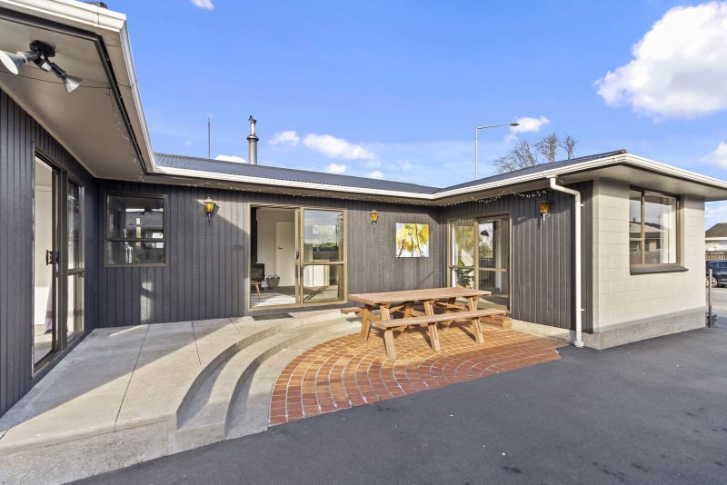 32 Cavendish Road, Casebrook, Christchurch - Carousel 1
