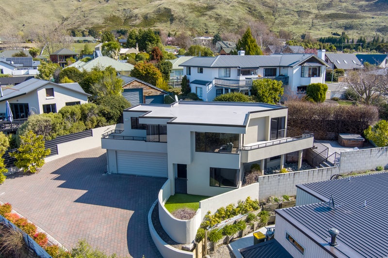 57 Bills Way, Wānaka - Carousel 1