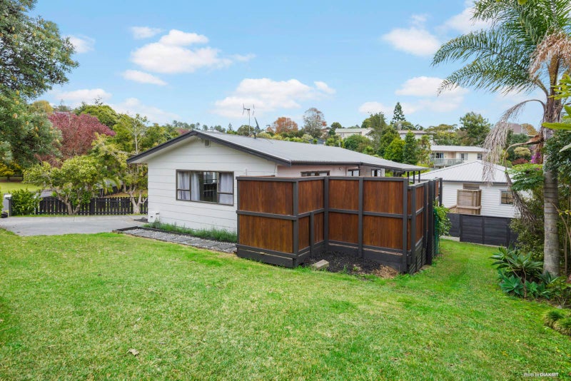 5 Sun Valley, Hatfields Beach, Orewa - Carousel 1