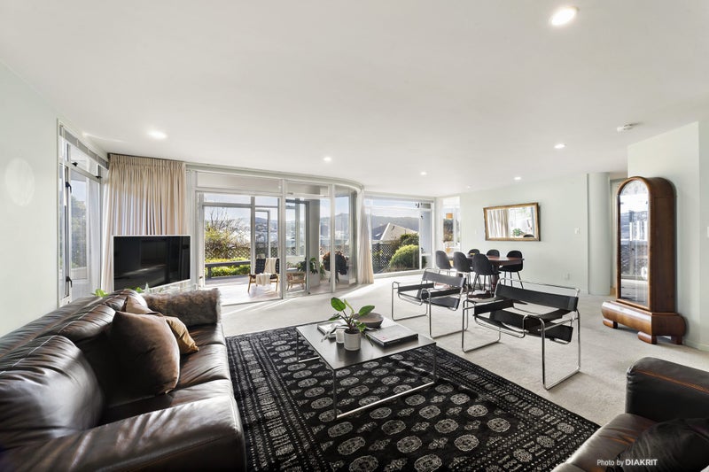 23 Lawson Place, Mount Victoria, Wellington - Carousel 1