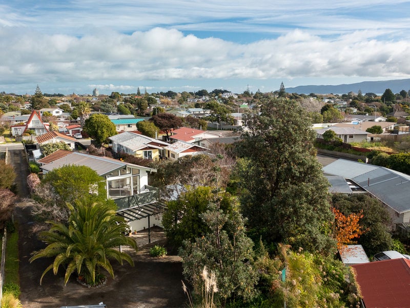 63 Mazengarb Road, Paraparaumu Beach, Paraparaumu - Carousel 2