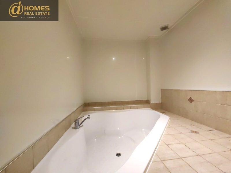 40 Eyre Street, Henderson, Auckland - Carousel 23