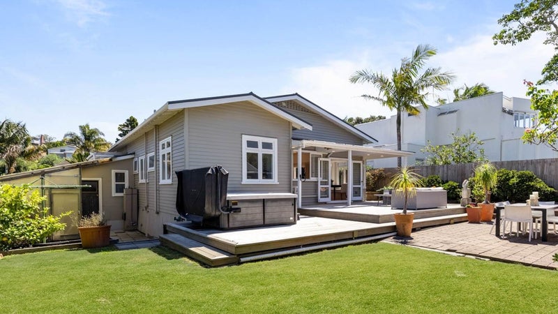 11 Kesteven Avenue, Glendowie, Auckland - Carousel 1