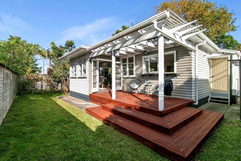 65 Matipo Road, Te Atatu Peninsula, Auckland - Carousel 1