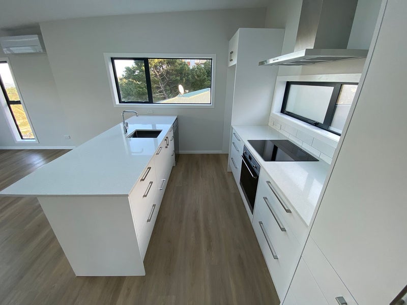 27B Kitchener Terrace, Johnsonville, Wellington - Carousel 2