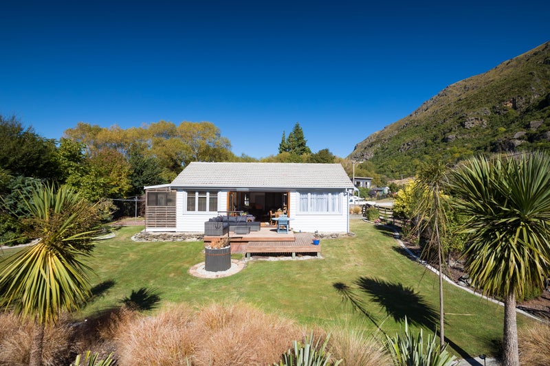 22 Somerset Street, Kingston - Carousel 1