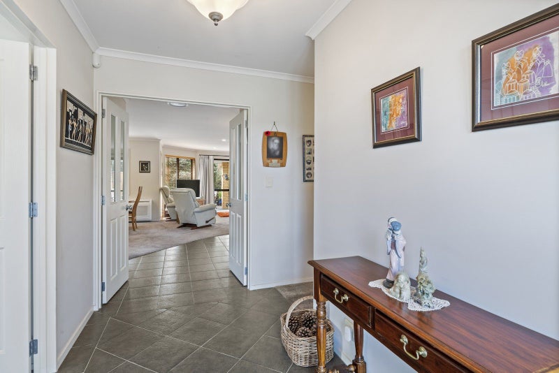 4 Bayview Park Lane, Orewa, Orewa - Carousel 1