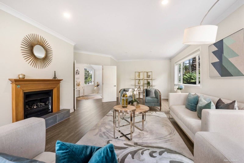 68 Penguin Drive, Murrays Bay, Auckland - Carousel 2