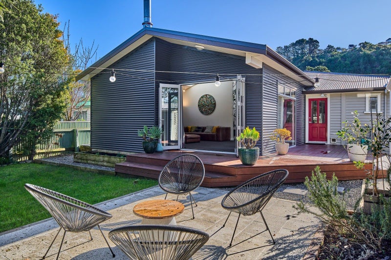 39 Kiwi Street, Alicetown, Lower Hutt - Carousel 1