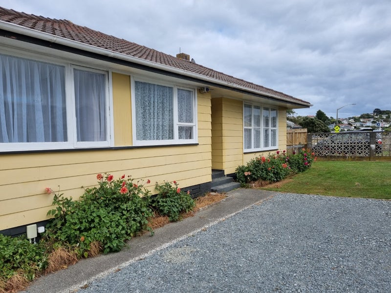 363 Warspite Avenue, Waitangirua, Porirua - Carousel 1