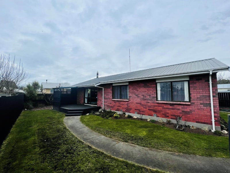 2/25 Inwoods Road, Parklands, Christchurch - Carousel 1