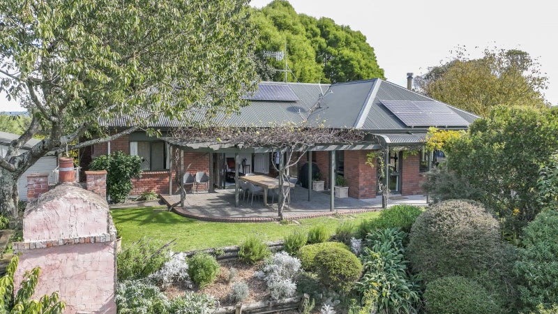 573 Whakapirau Road, Hastings - Carousel 1