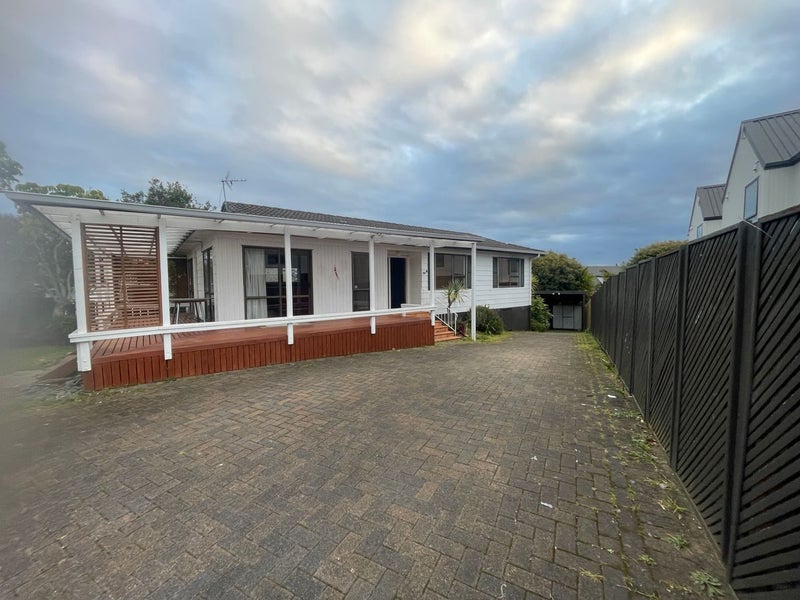 63 Marendellas Drive, Bucklands Beach, Auckland - Carousel 1
