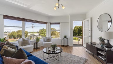 2/19 Lake Pupuke Drive, Takapuna, Auckland - Carousel 1