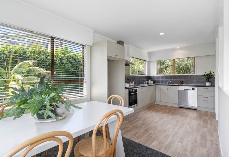 1/20 Wallace Street, Herne Bay, Auckland - Carousel 2