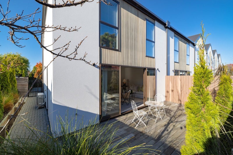 7/9 Edgeware Road, St Albans, Christchurch - Carousel 2