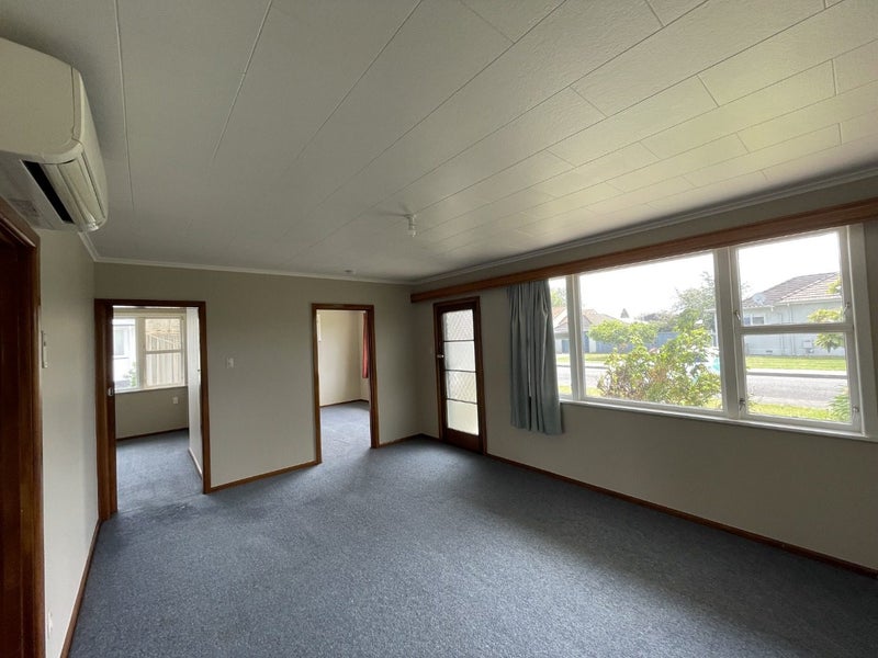 443B Dalcross Street, Mayfair, Hastings - Carousel 2