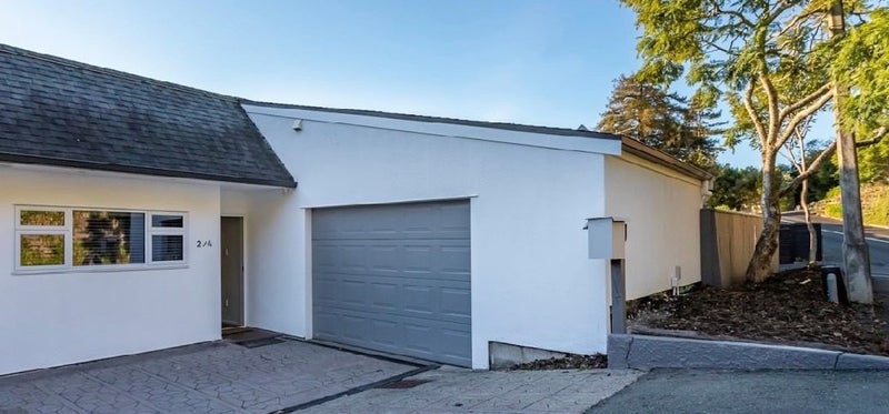 4 The Cliffs, Britannia Heights, Nelson - Carousel 12