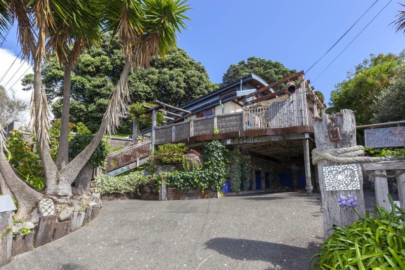 39 Matatua Road, Raumati Beach, Paraparaumu - Carousel 1