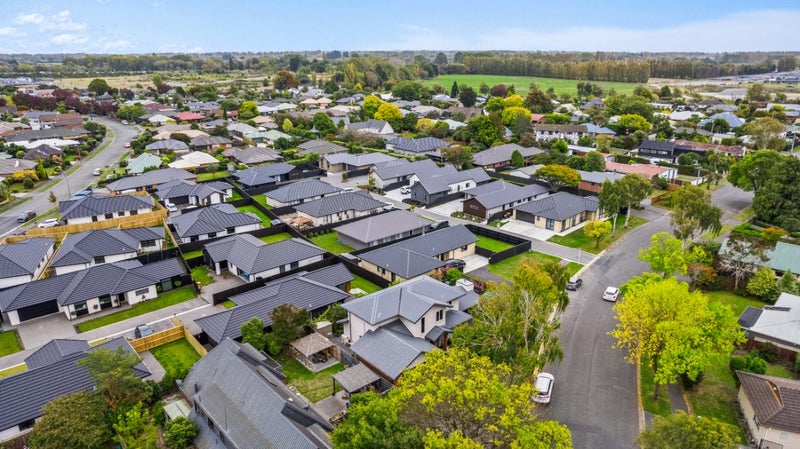 34 Sefton Street, Belfast, Christchurch - Carousel 24