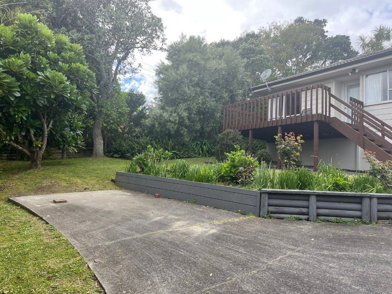 2/23 Santiago Crescent, Unsworth Heights, Auckland - Carousel 2