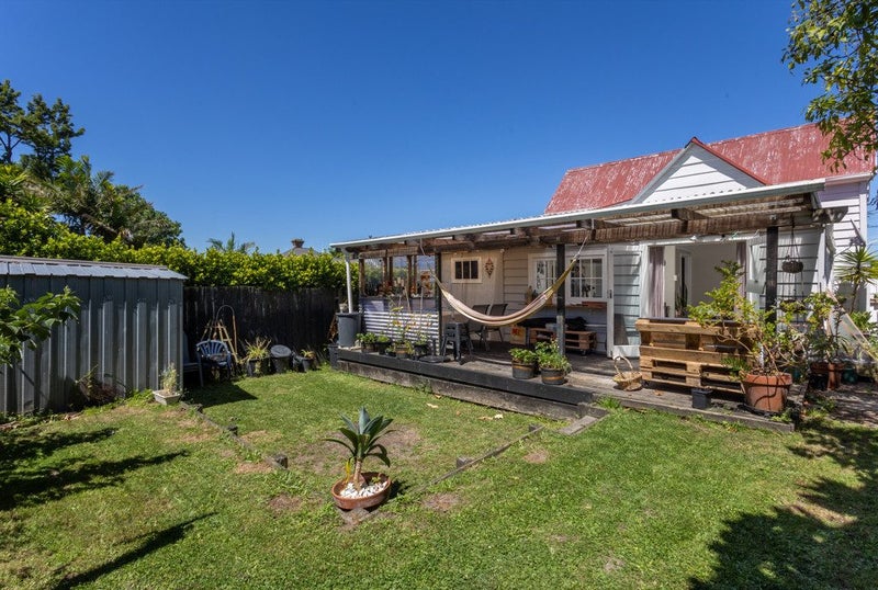 4 Commercial Road, Grey Lynn, Auckland - Carousel 2